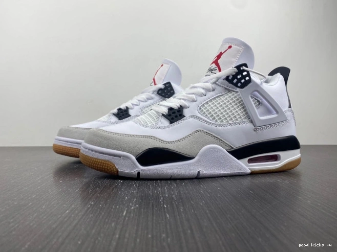 SB Jordan Retro 4 DR5415-100 0707